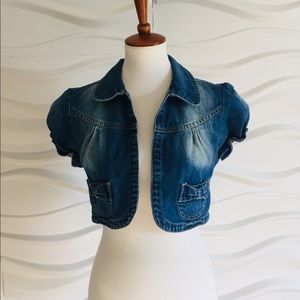 3/$18🌹🌹 Cropped Blue Jean Jacket